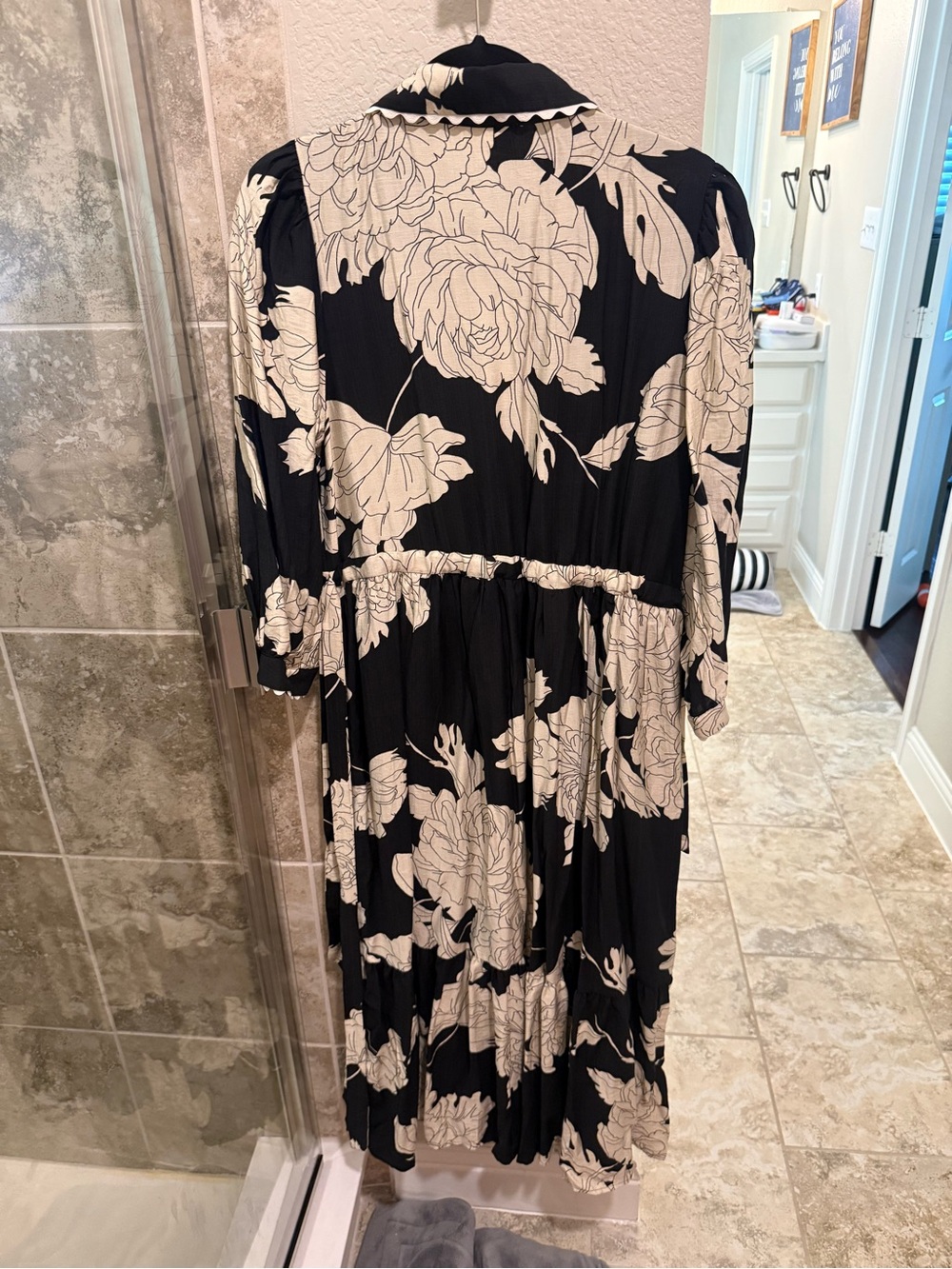 Black Floral Print Cinched Tie Waist
Shirt Dress - Picture 3 of 3